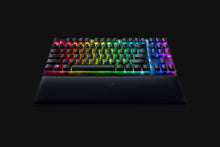 Load image into Gallery viewer, RAZER Huntsman V2 Tenkeyless - Clicky Optical (Purple Switch)