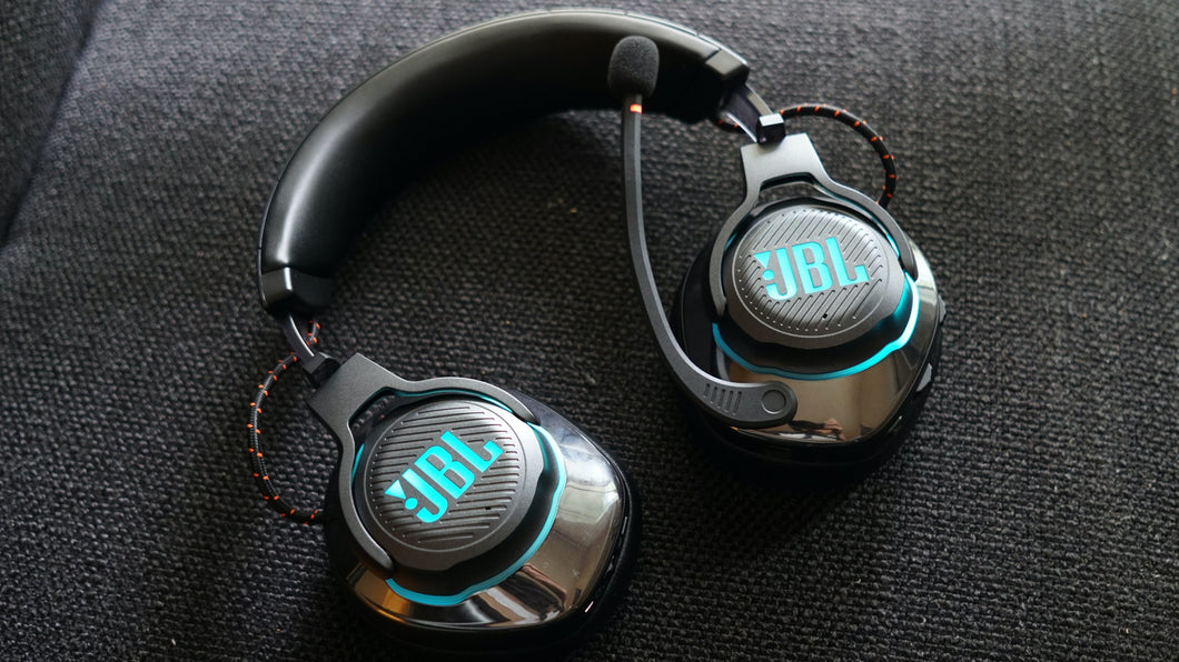 JBL Quantum 800