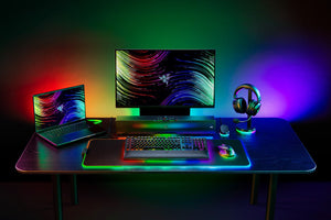 Razer BlackWidow V4 Pro - Yellow Switch - US - Black