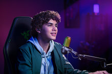 Load image into Gallery viewer, Razer Seiren V3 Chroma - Black
