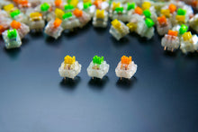 Load image into Gallery viewer, Razer Mechanical Switches - Green Clicky Switch
