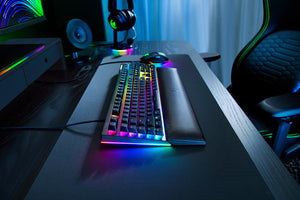 Razer BlackWidow V4  - Green Switch - Black - US Layout