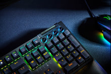 Load image into Gallery viewer, Razer BlackWidow V4  - Green Switch - Black - US Layout
