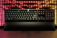 Load image into Gallery viewer, RAZER HUNTSMAN V2 Analog
