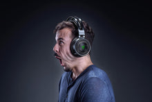 Load image into Gallery viewer, RAZER NARI ULTIMATE
